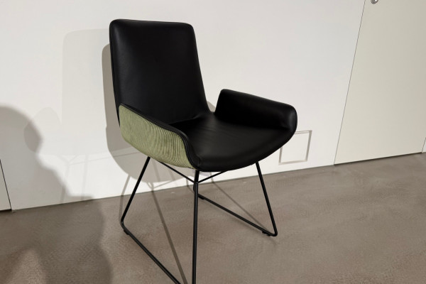 FREIFRAU AMELIE ARMCHAIR LOW